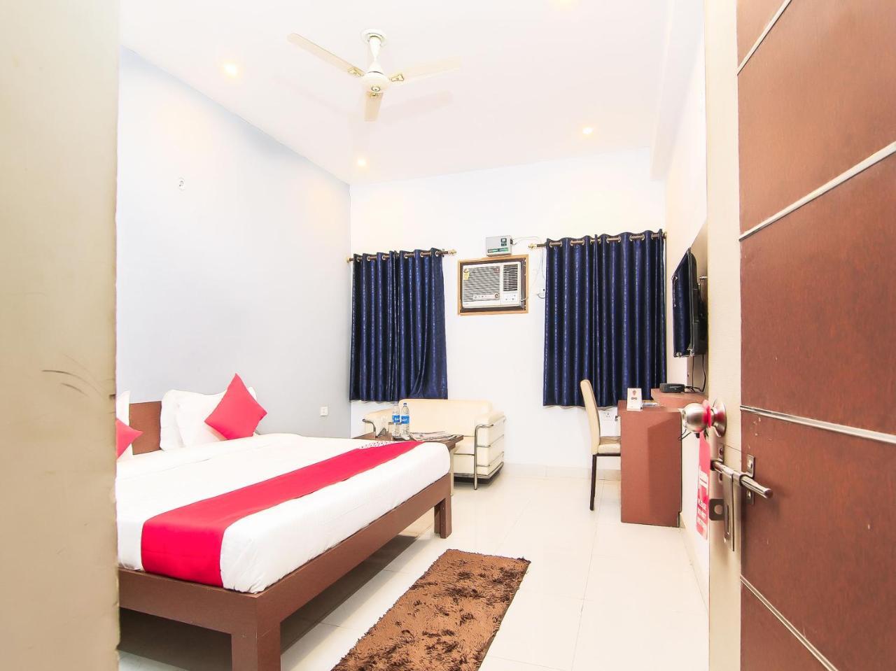 Maple Delite Hotel Lucknow Exterior foto