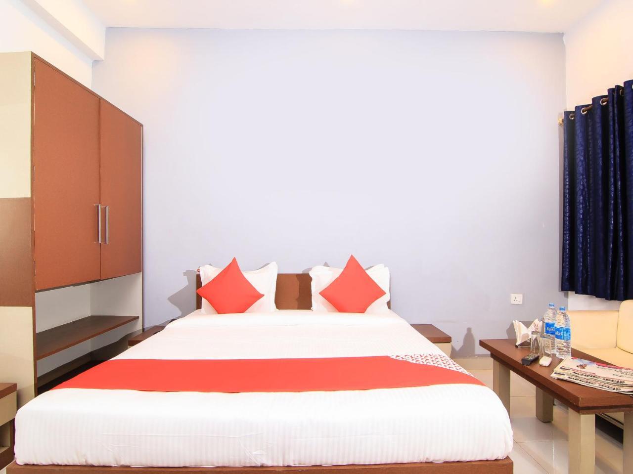 Maple Delite Hotel Lucknow Exterior foto