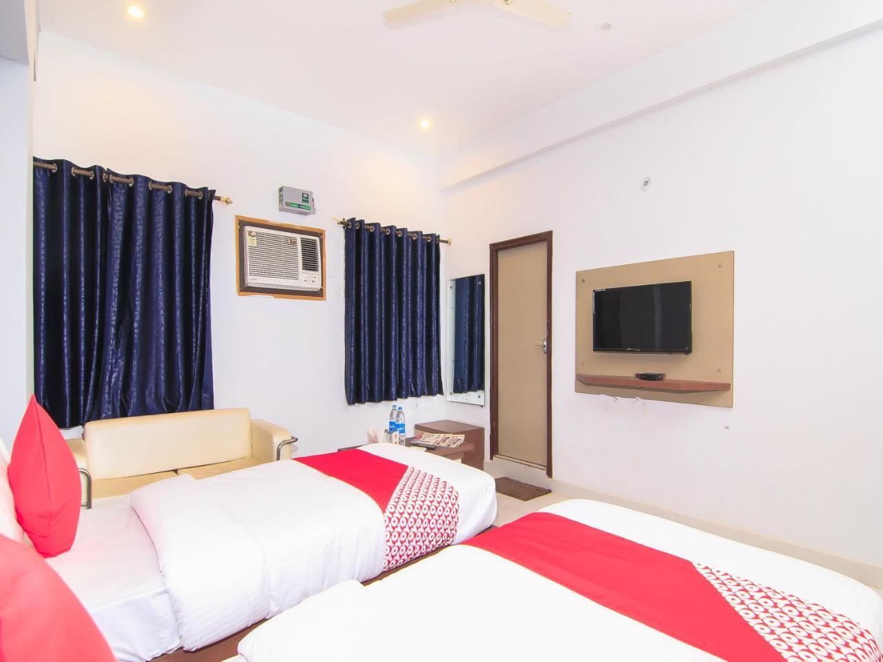 Maple Delite Hotel Lucknow Exterior foto