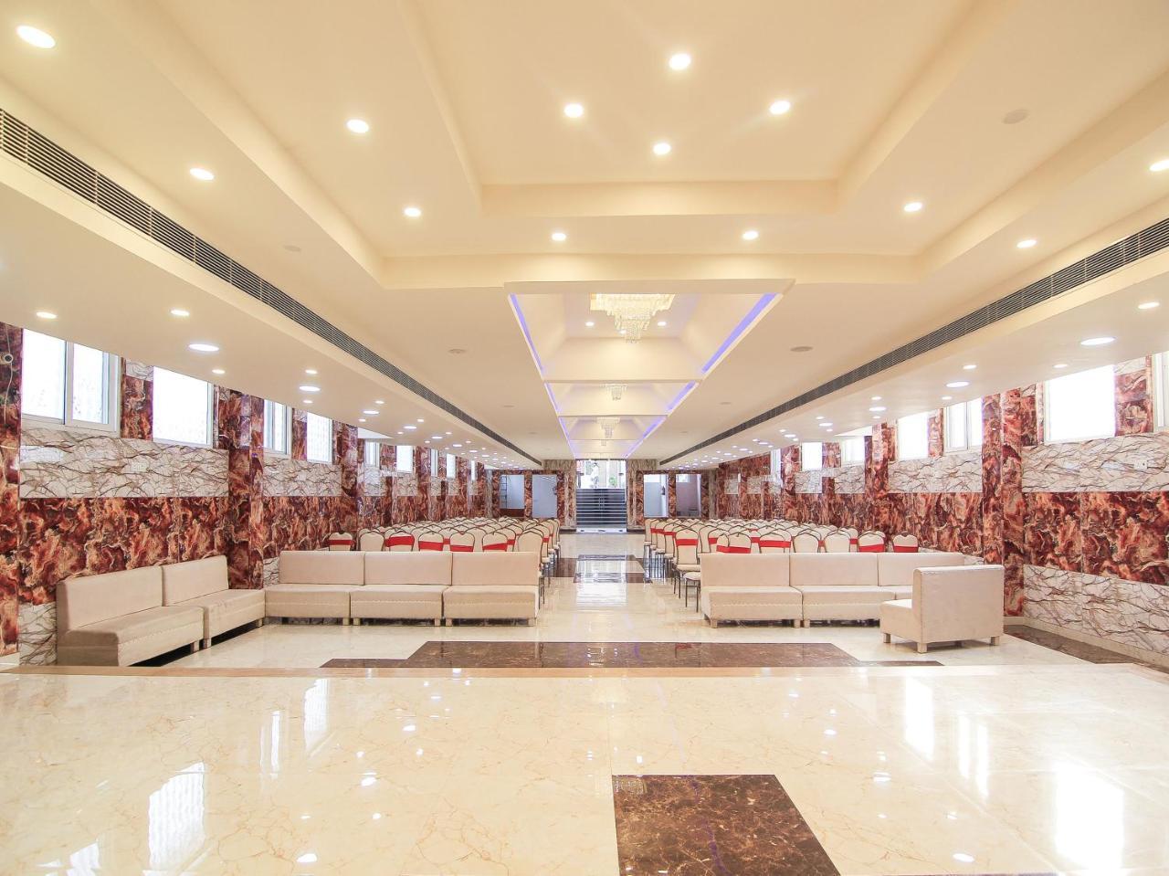 Maple Delite Hotel Lucknow Exterior foto